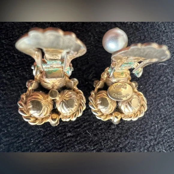 Hattie Carnegie Signed Faux Pearl And Diamond Antique Style Vintage Earrings - Picture 3 of 6